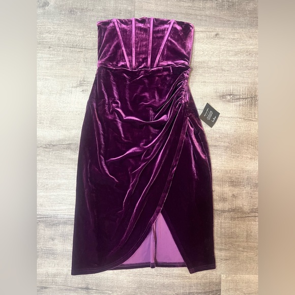 LULUS Glamorous Celebrations Dark Purple Velvet Strapless Tulip Dress - Picture 4 of 9
